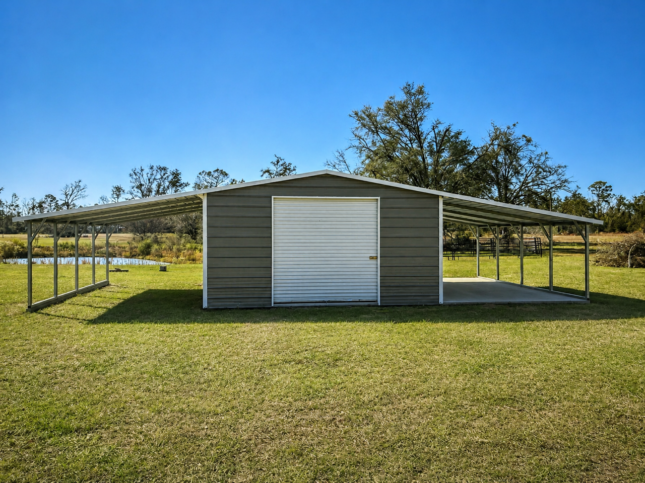 Garage: 42×21 Barn & Garage Combo